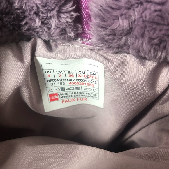 SOLD-NWOT North face down filled puffer boots - Picture 4 of 5